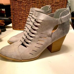 Women’s Leatherette Strappy Ankle Booties